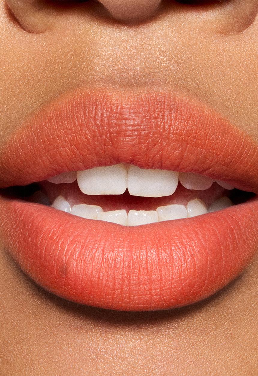 MAC - Powder Kiss Hazy Matte Lipstick - Karma