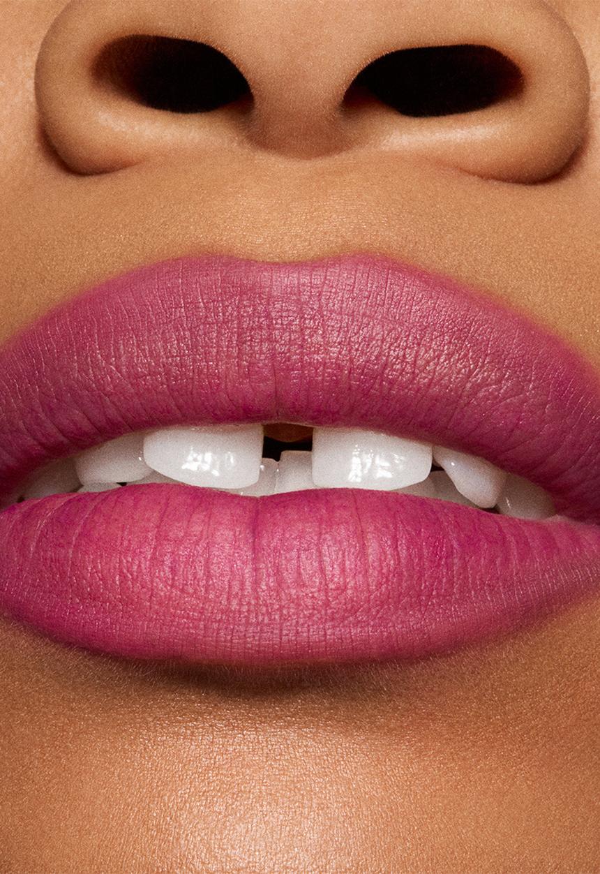 MAC - Powder Kiss Hazy Matte Lipstick - Made You Look