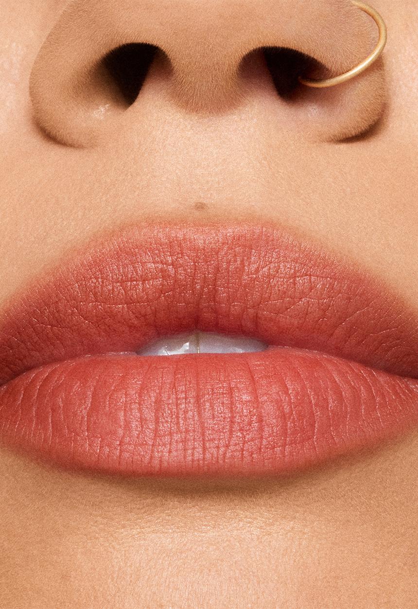 MAC - Powder Kiss Hazy Matte Lipstick - Marrakesh-Mere