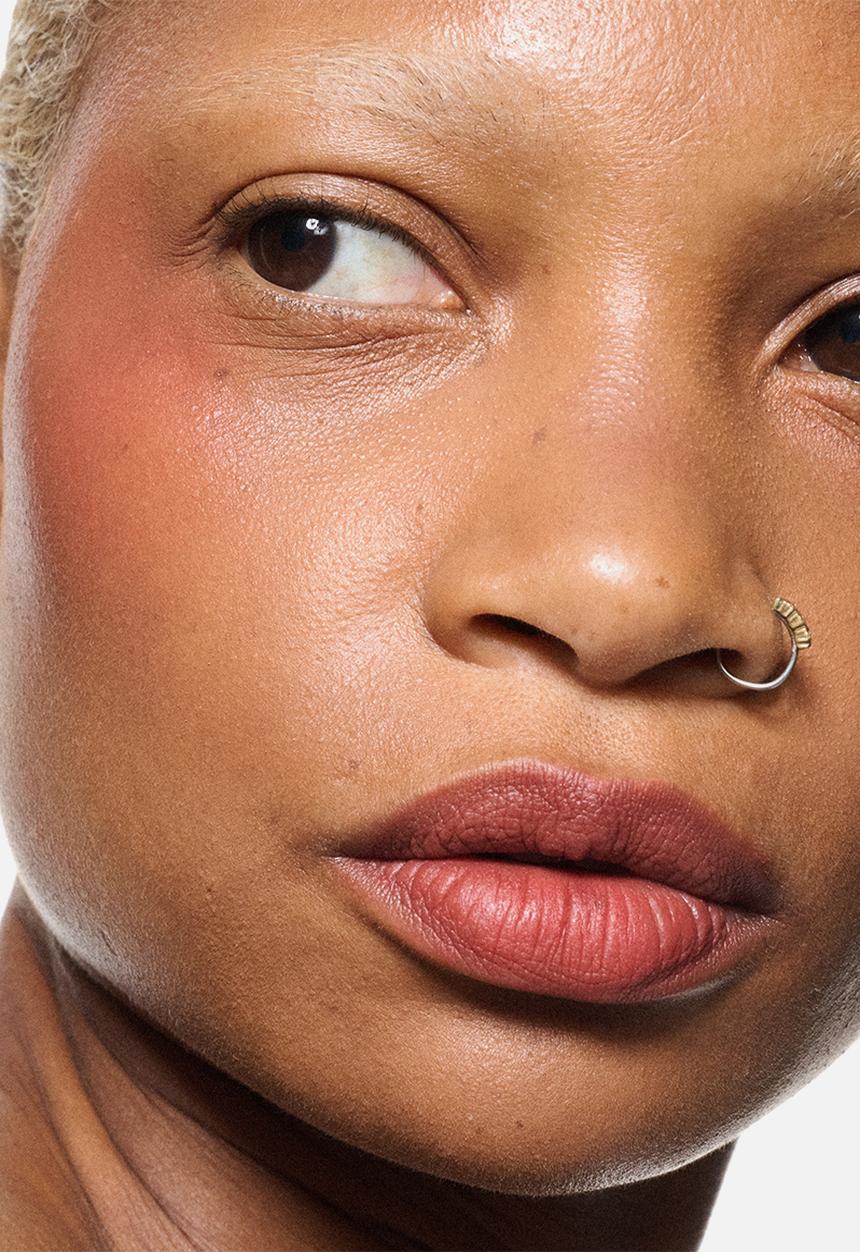 MAC - Powder Kiss Lip + Cheek Mousse - Devoted To Chili