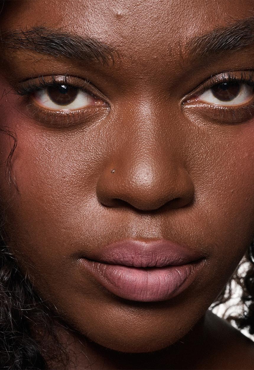 MAC - Powder Kiss Lip + Cheek Mousse - Velvet Teddy