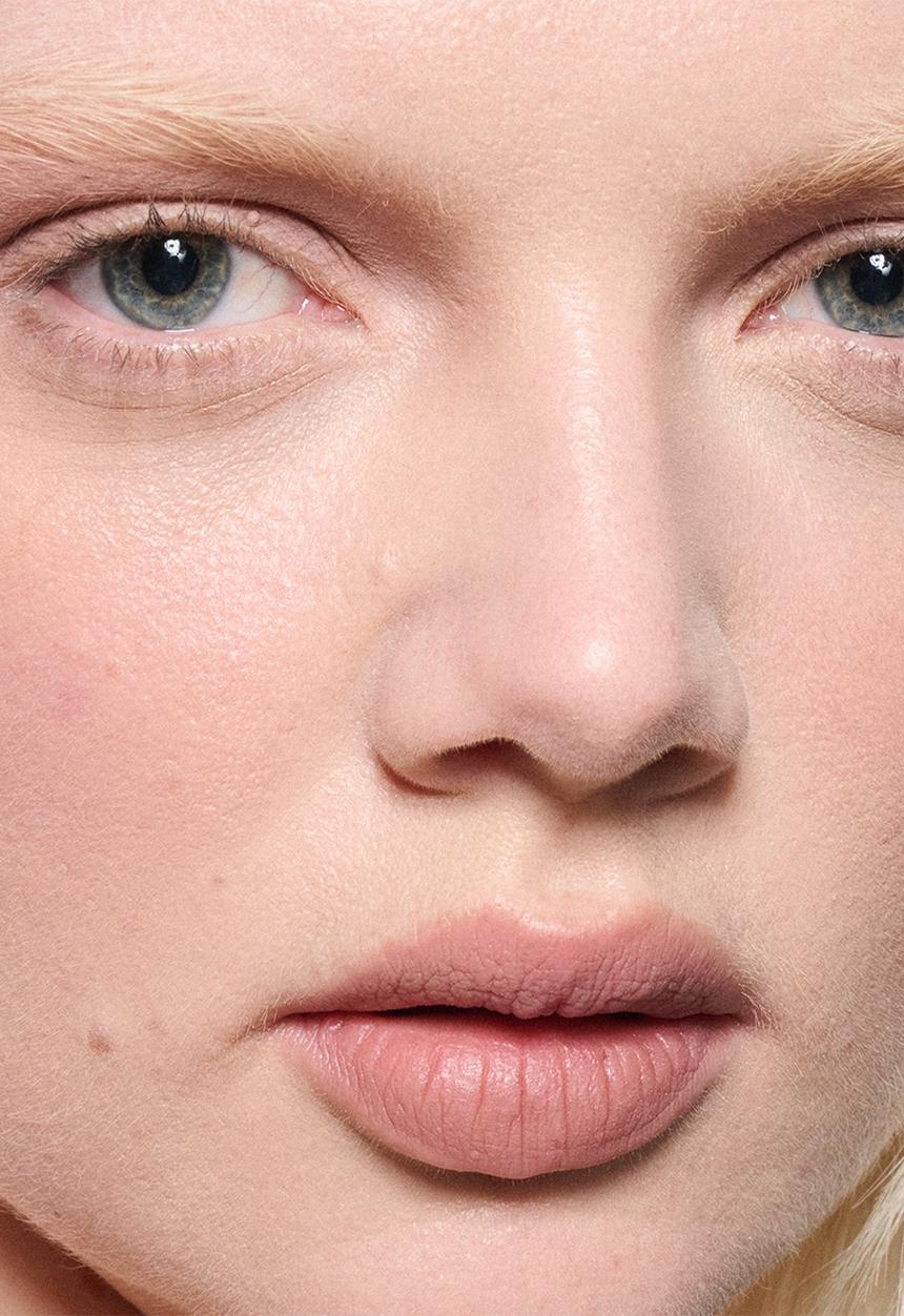 MAC - Powder Kiss Lip + Cheek Mousse - Buffiest