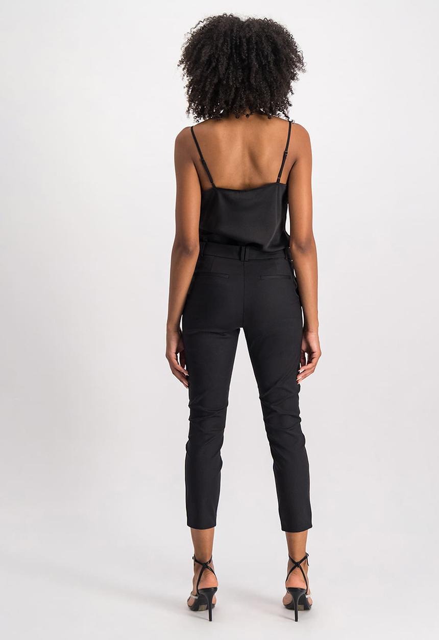 Forever New - Grace 7/8th slim pants in black - black