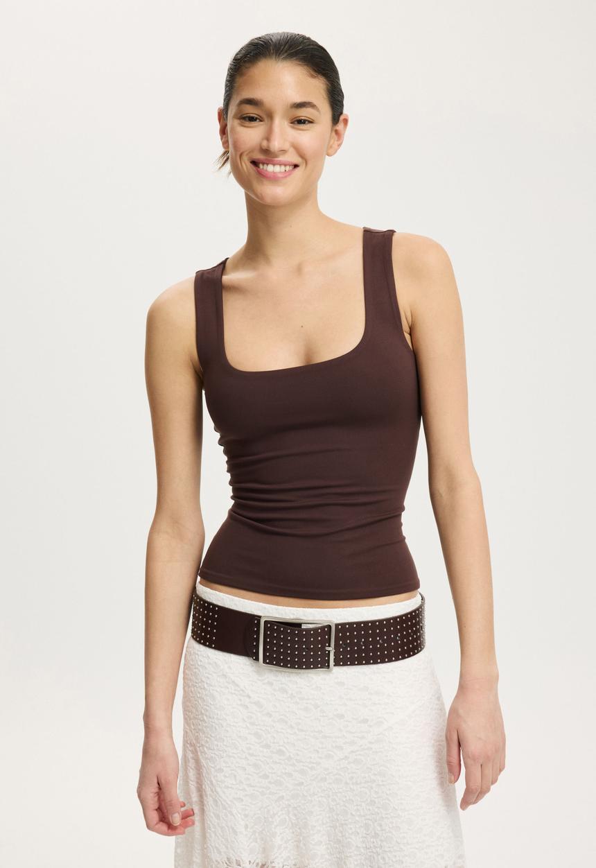 Cotton On - Hold me scoop tank - dark oak