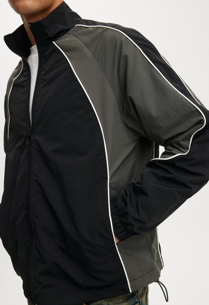 Cotton On - Panelled Spray Jacket - Black & Grey