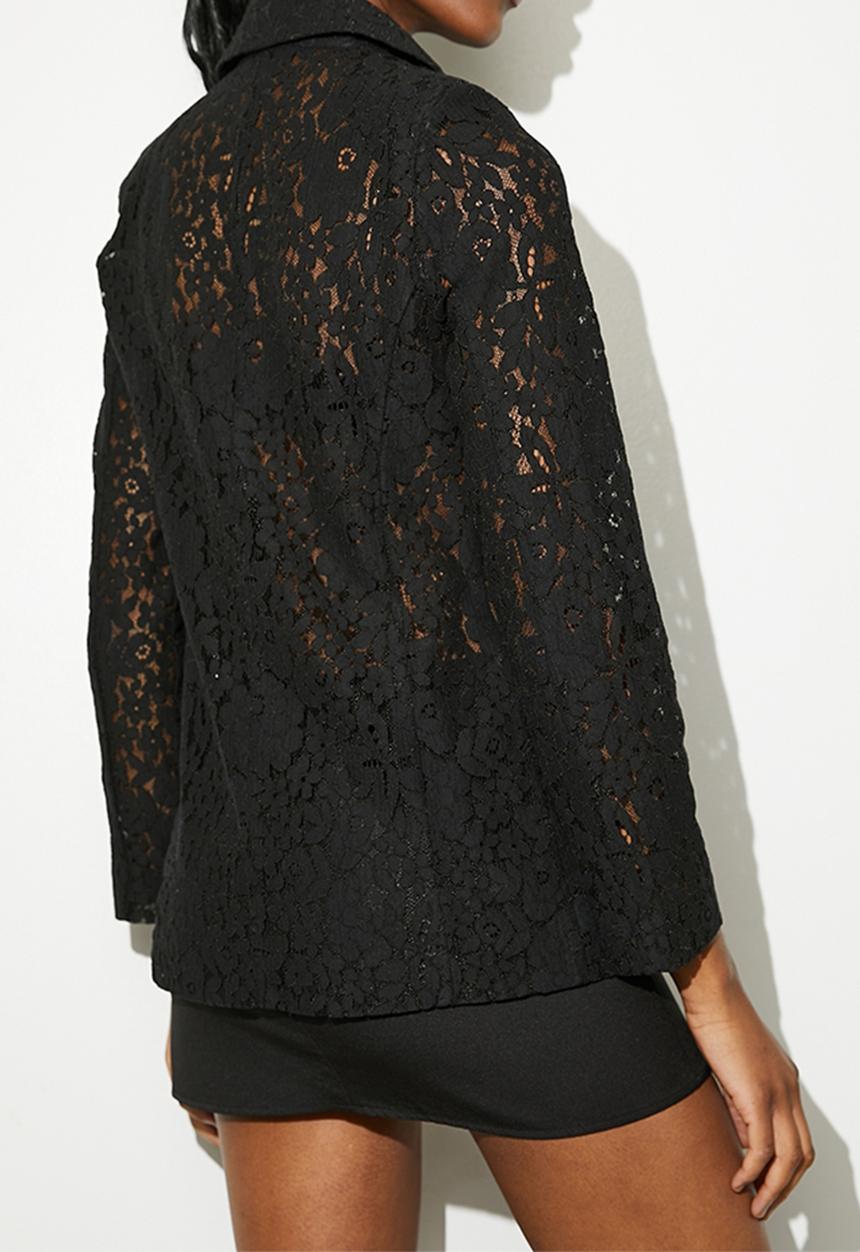 VELVET - Co-ord fitted lace blazer - black