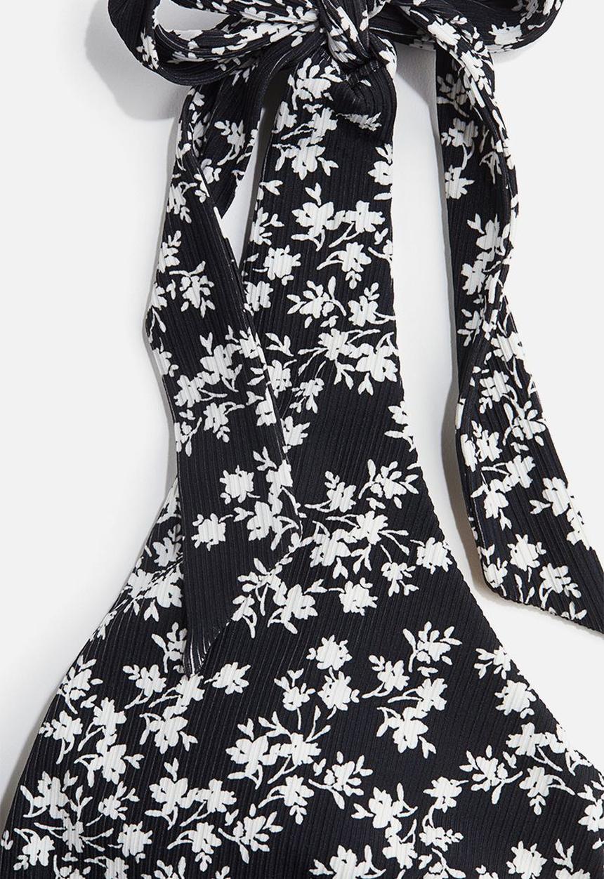 H&M - Padded-cup high leg swimsuit - black floral 