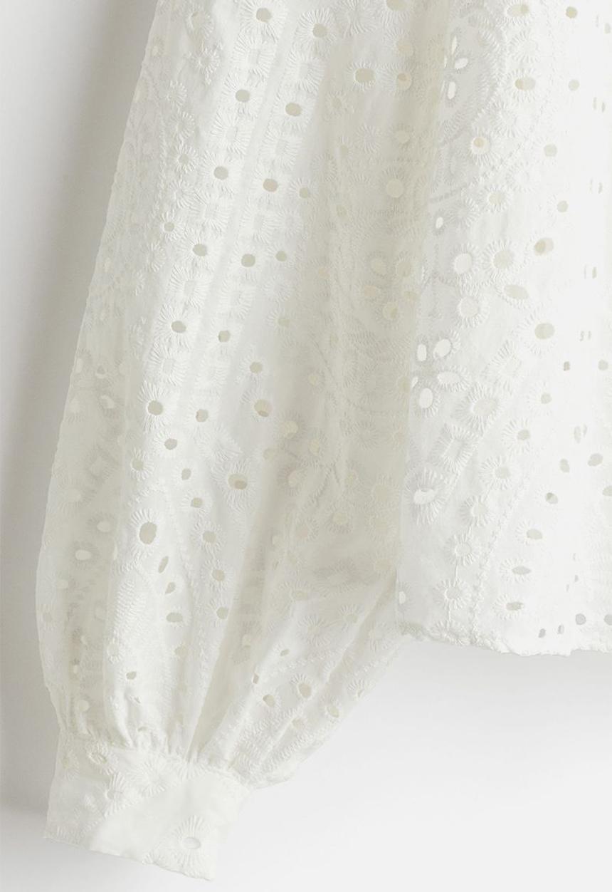 H&M - Broderie anglaise blouse - white