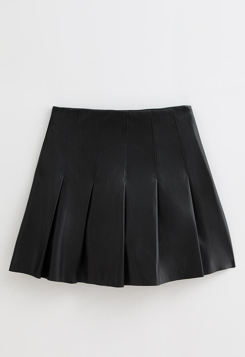 New Look - Faux Leather Pleated Mini - black