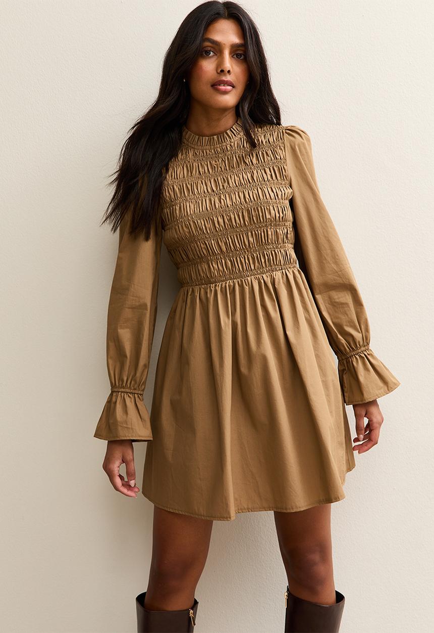 New Look - Ex ls poplin shirr bodice mini - camel