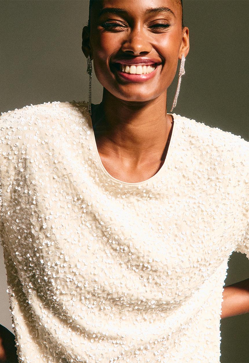 New Look - Go velvet sequin tee dress - cream