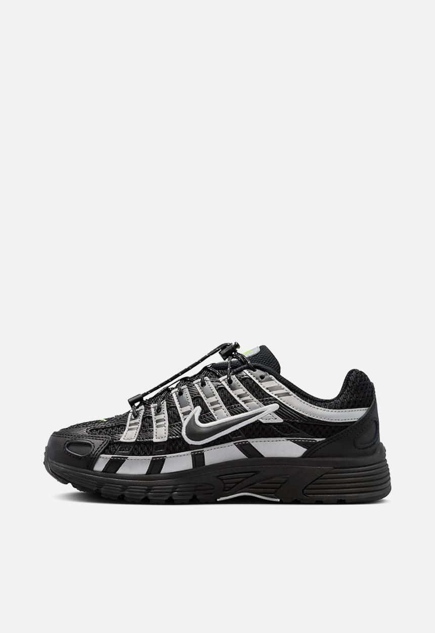 Nike - Nike P-6000