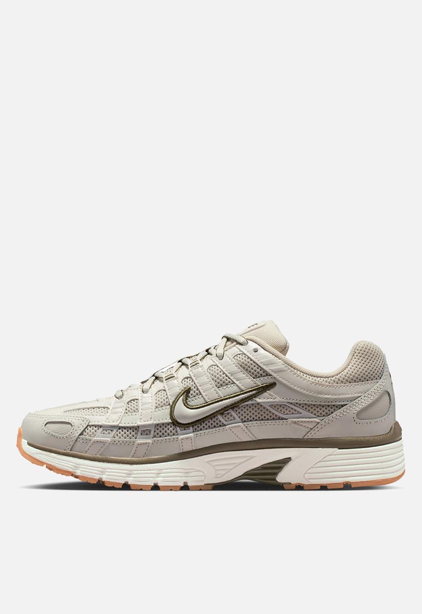 Nike - Nike P-6000