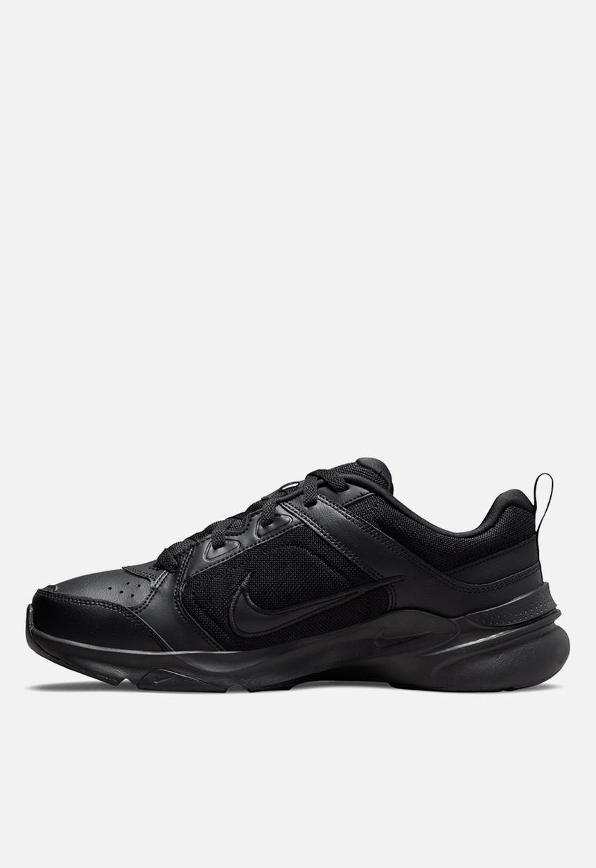 Nike - Defy All Day