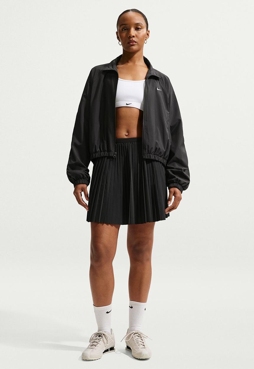 W Nsw Clssc Uv Track Jkt - Black/Sail