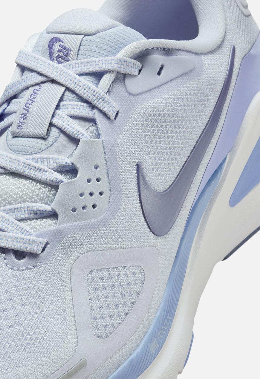 Nike - Structure 26