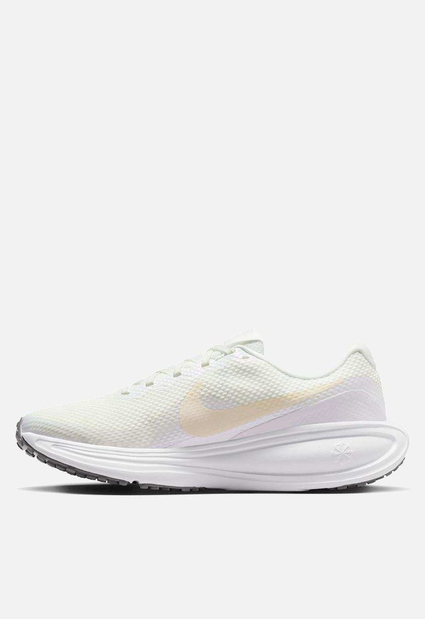 Nike - Nike Revolution 8