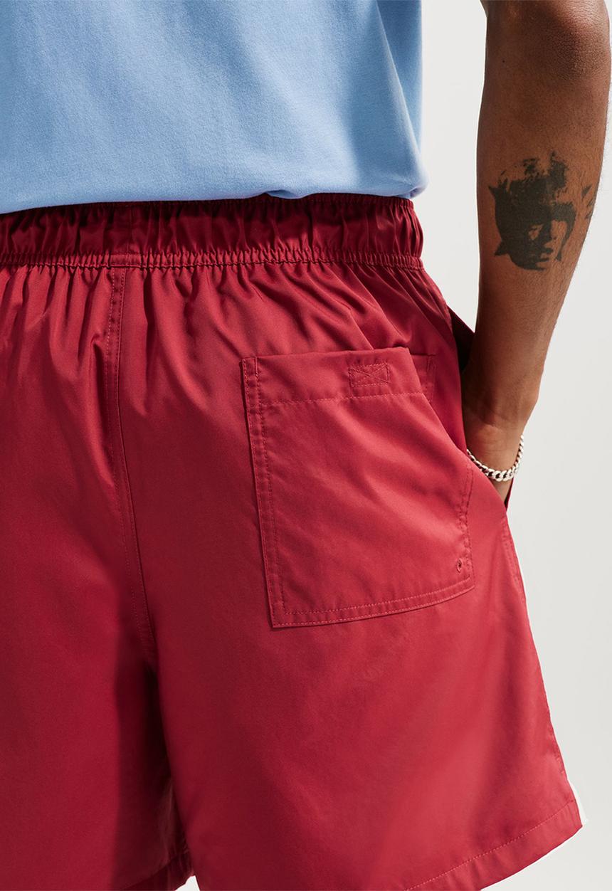 Nike - NSW Club  Woven Flow Shorts - Red