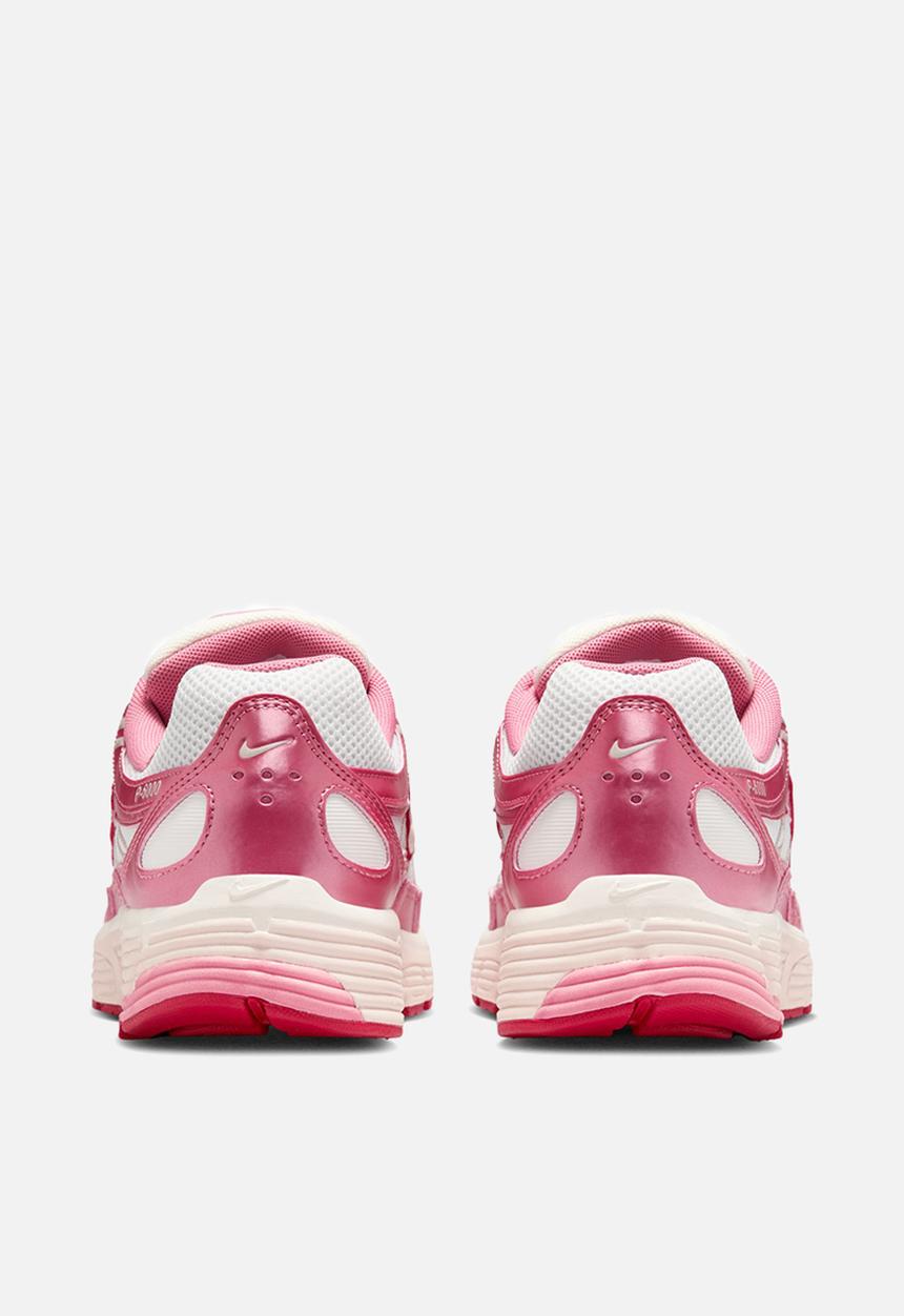 Nike - Nike P-6000