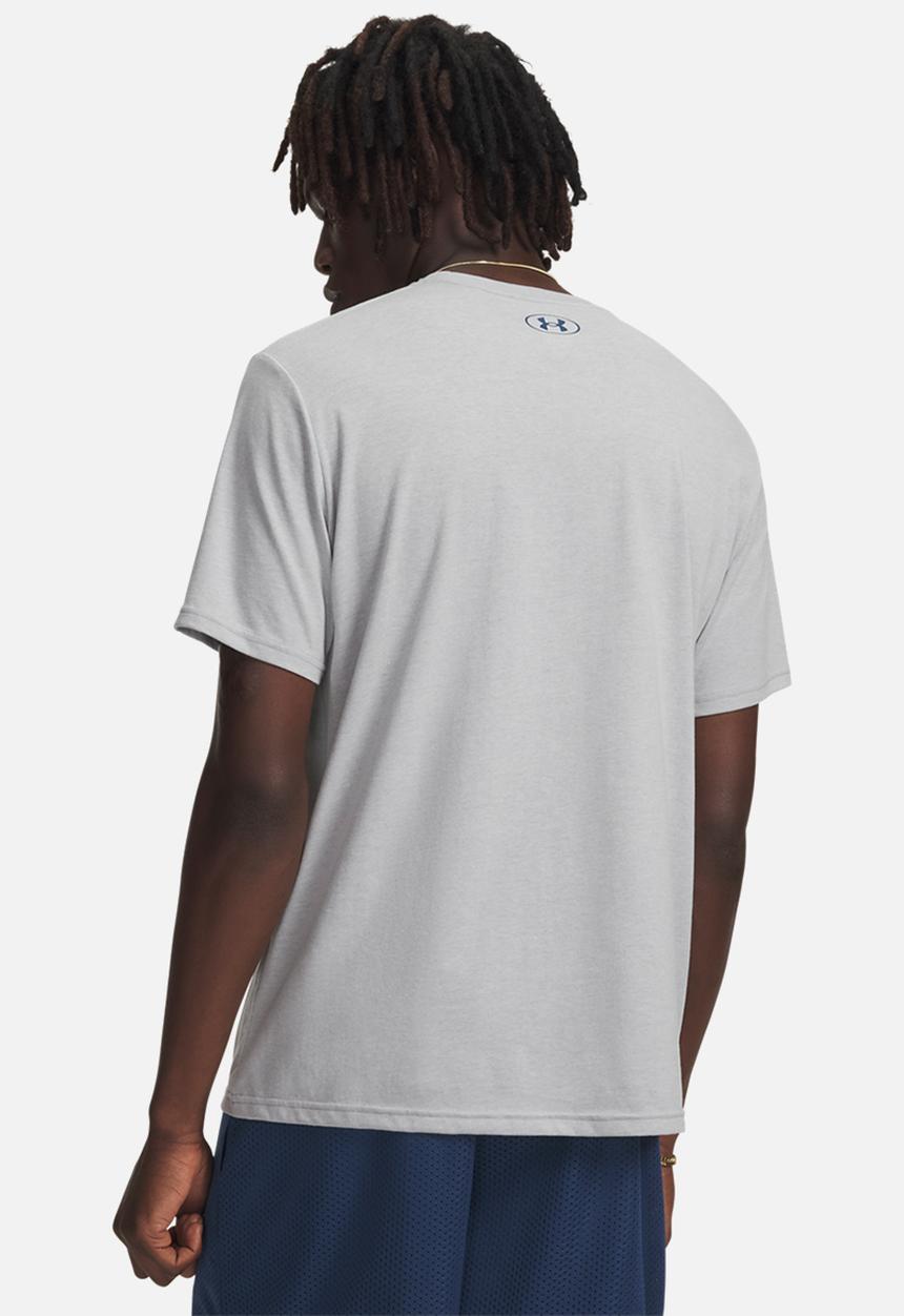 Under Armour - UA Varsity Crest SS Tee  - Mod Gray Light Heather /  / Wham Blue