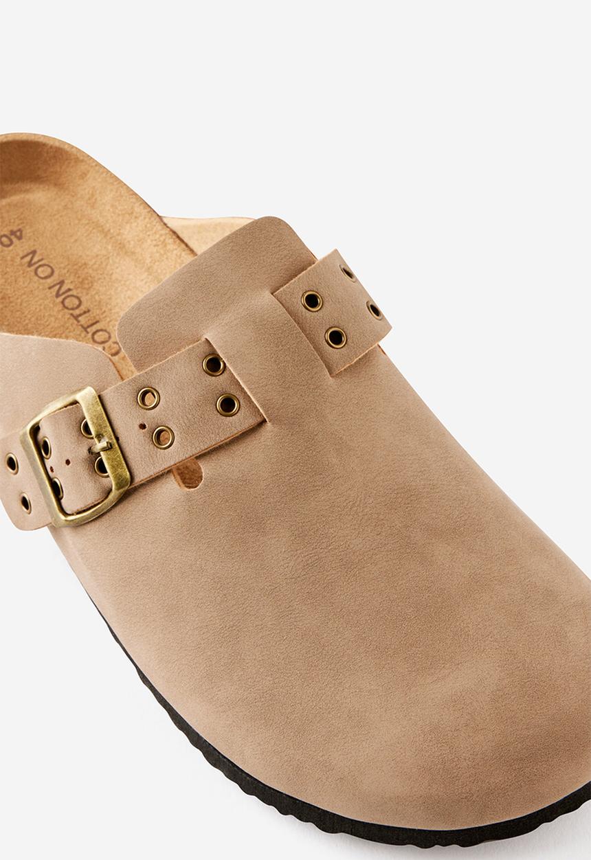 Cotton On - Rex buckle mule - roebuck hardware