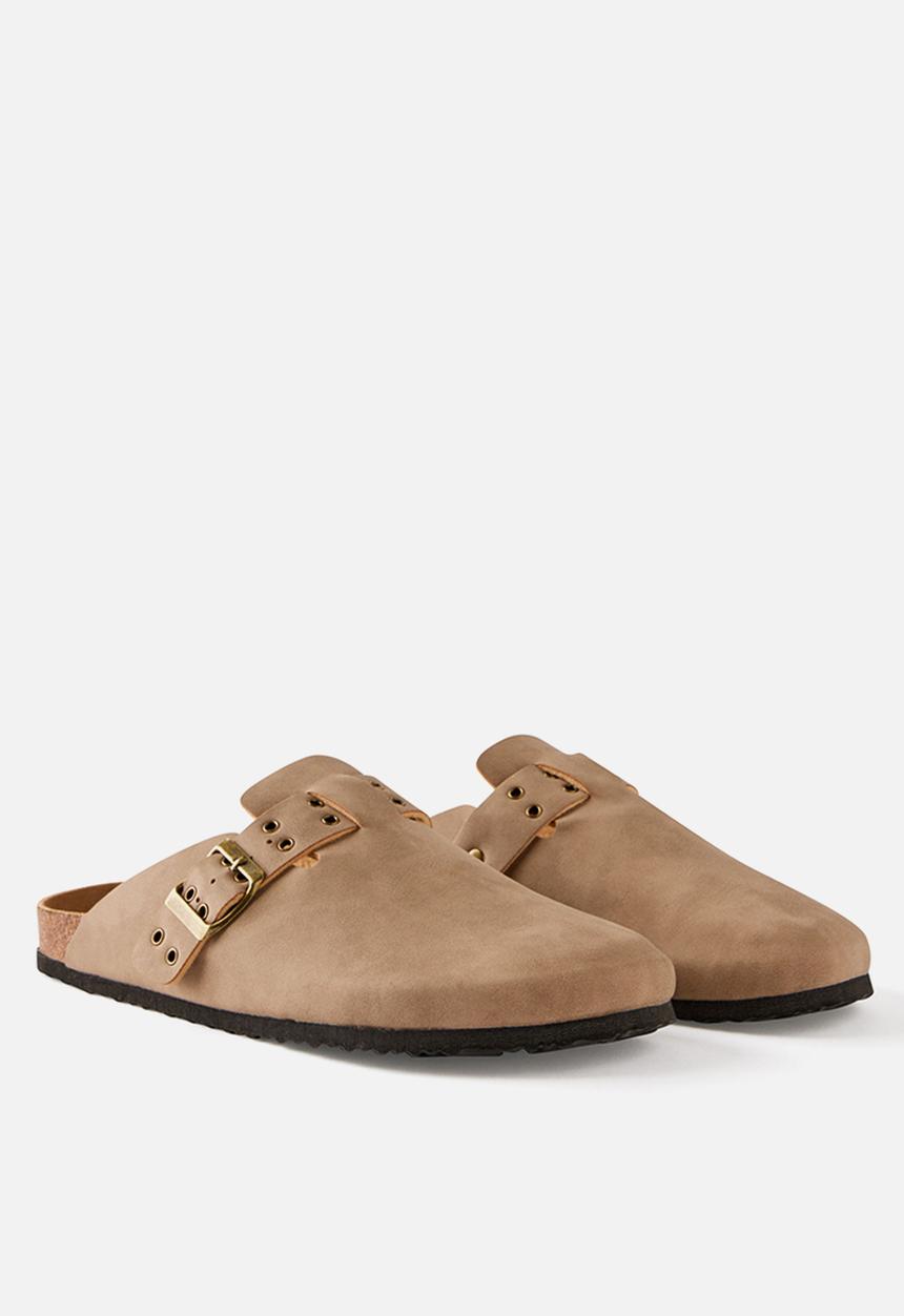Cotton On - Rex buckle mule - roebuck hardware