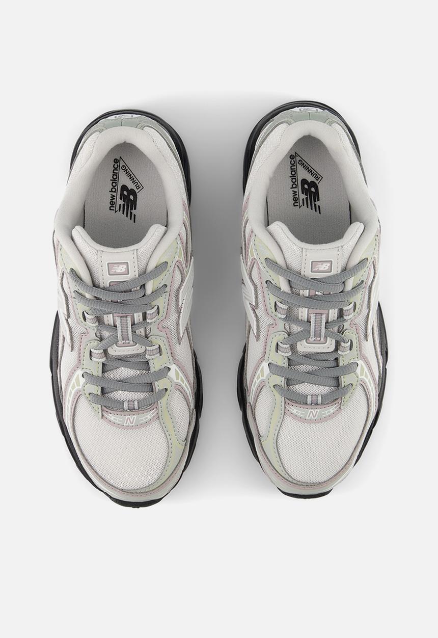 New Balance  - Kids 740 grade school - grey (022)