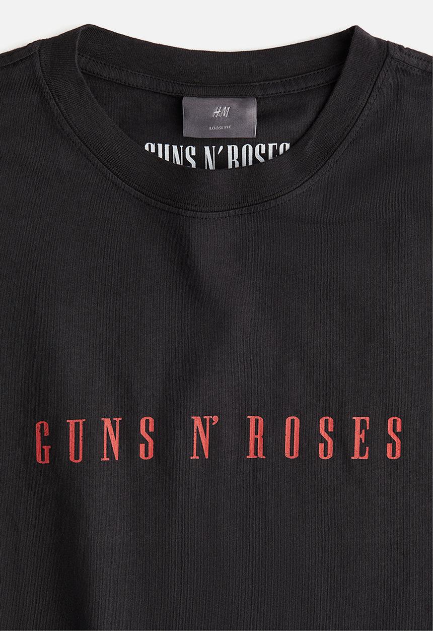 Loose fit vintage-look printed t-shirt - black/guns n' roses
