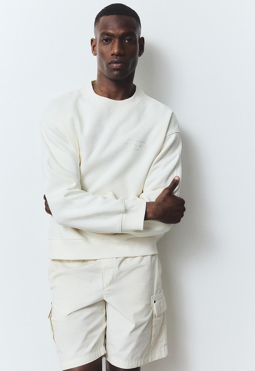H&M - Regular fit printed sweatshirt - white club house