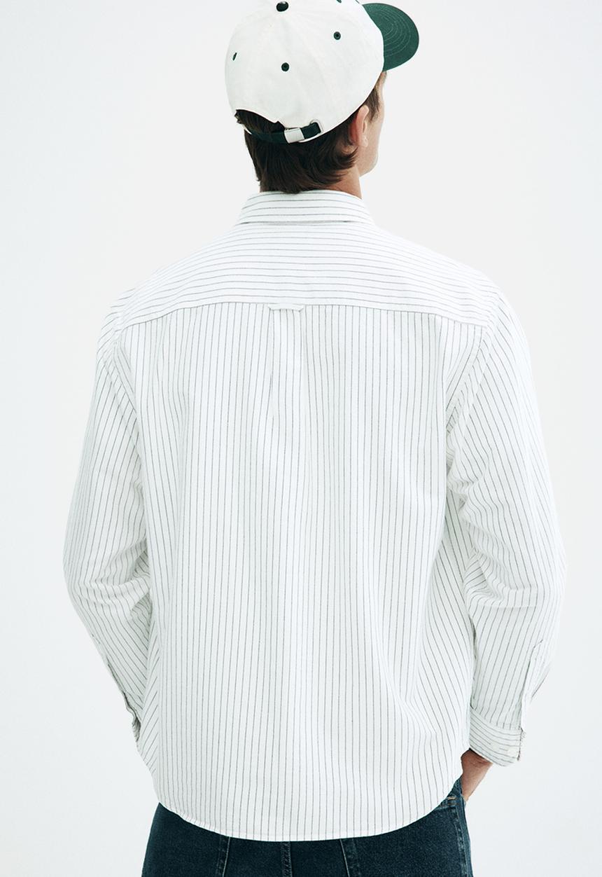 H&M - Regular fit oxford shirt - white/pinstriped