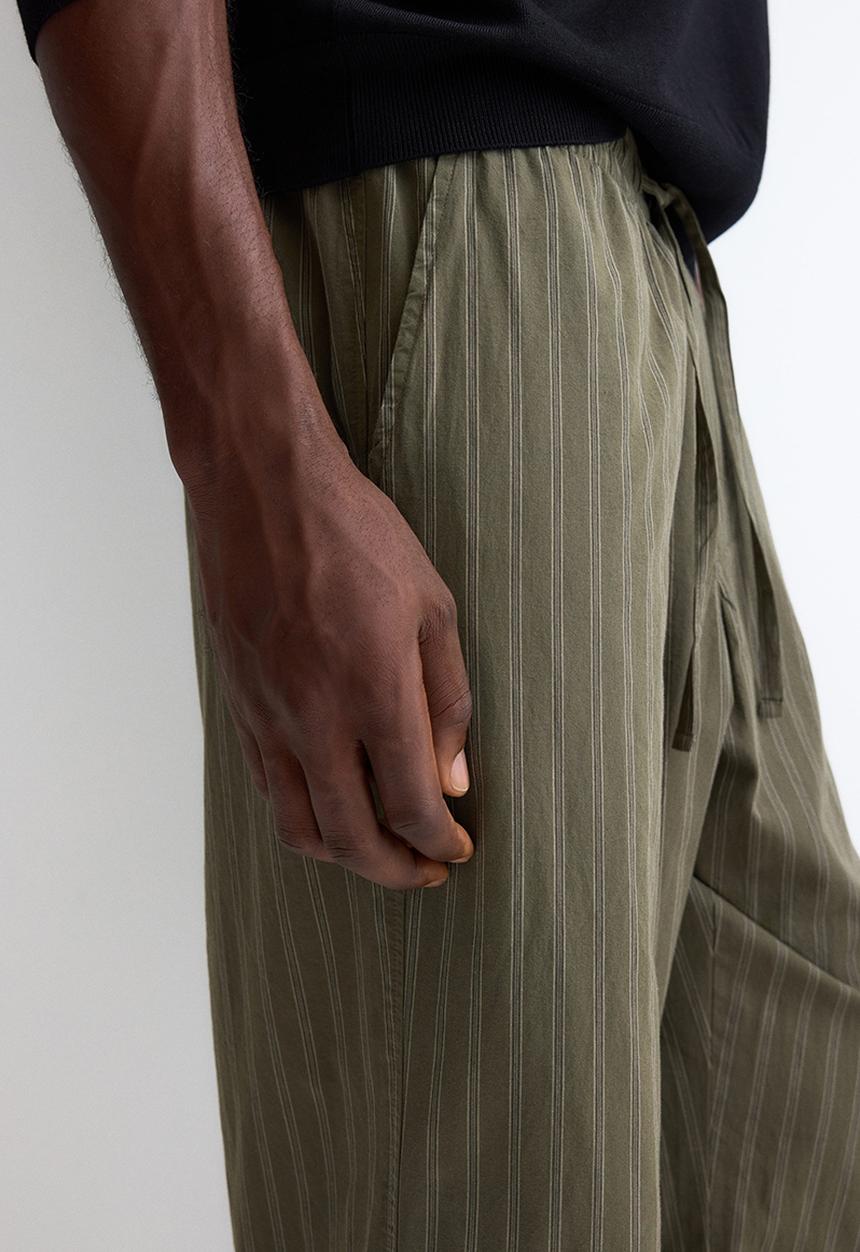 H&M - Relaxed fit poplin trousers - green/striped