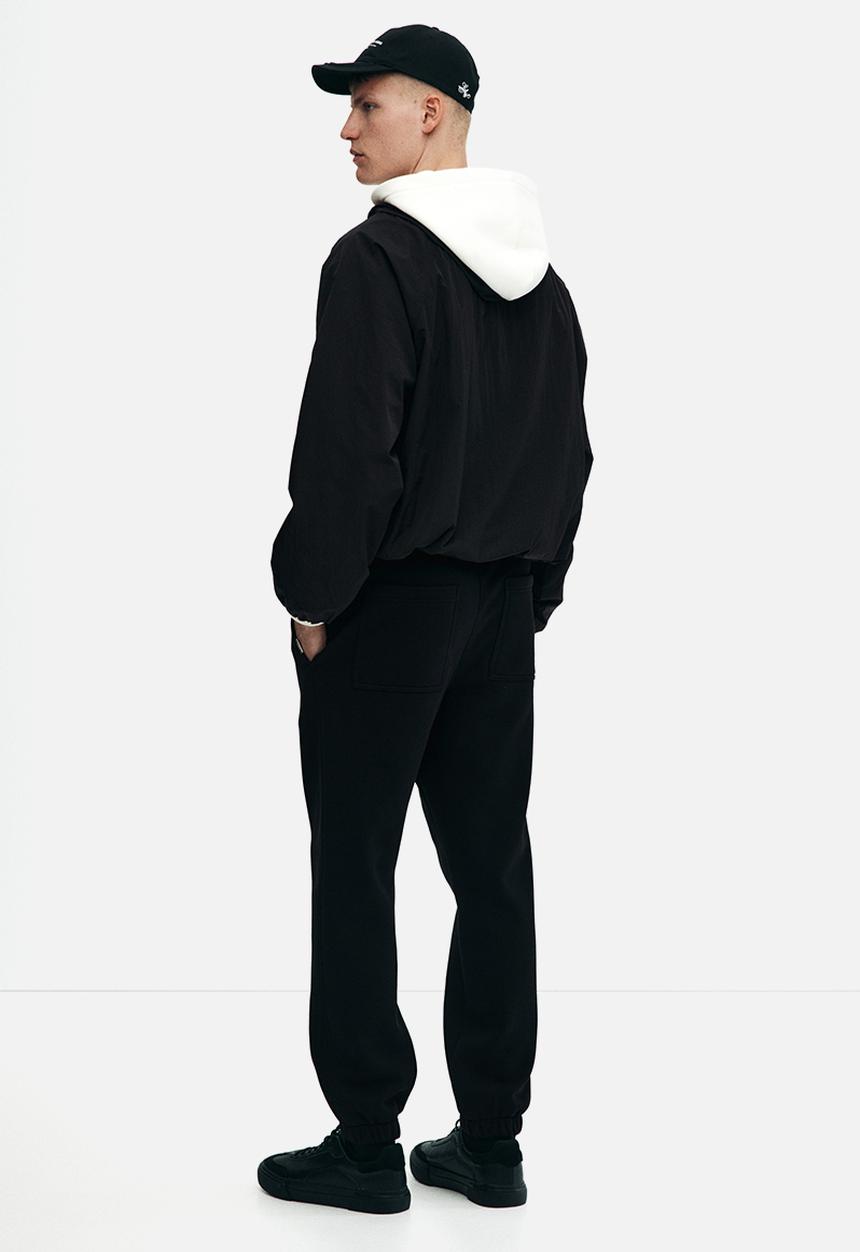 H&M - Regular fit sweatpants - black