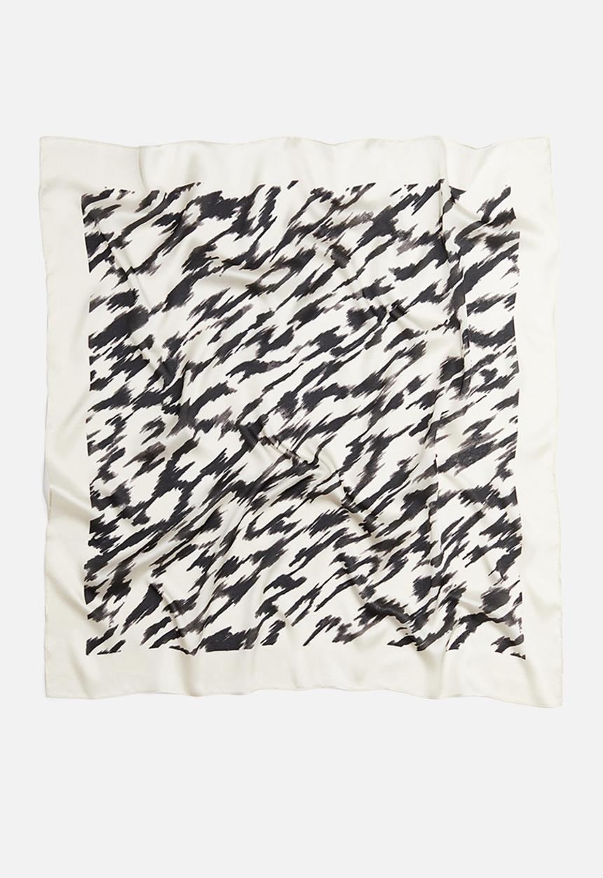 H&M - Patterned scarf - cream patterned