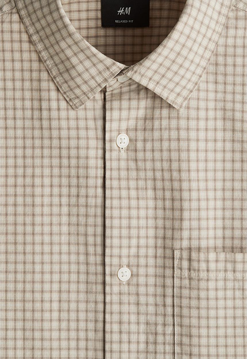 H&M - Relaxed fit short-sleeved shirt - beige checked