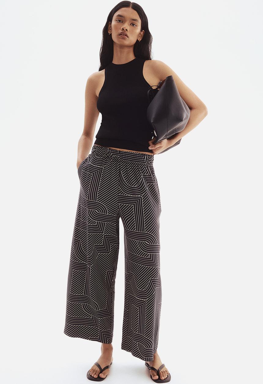 H&M - Viscose culottes - black patterned