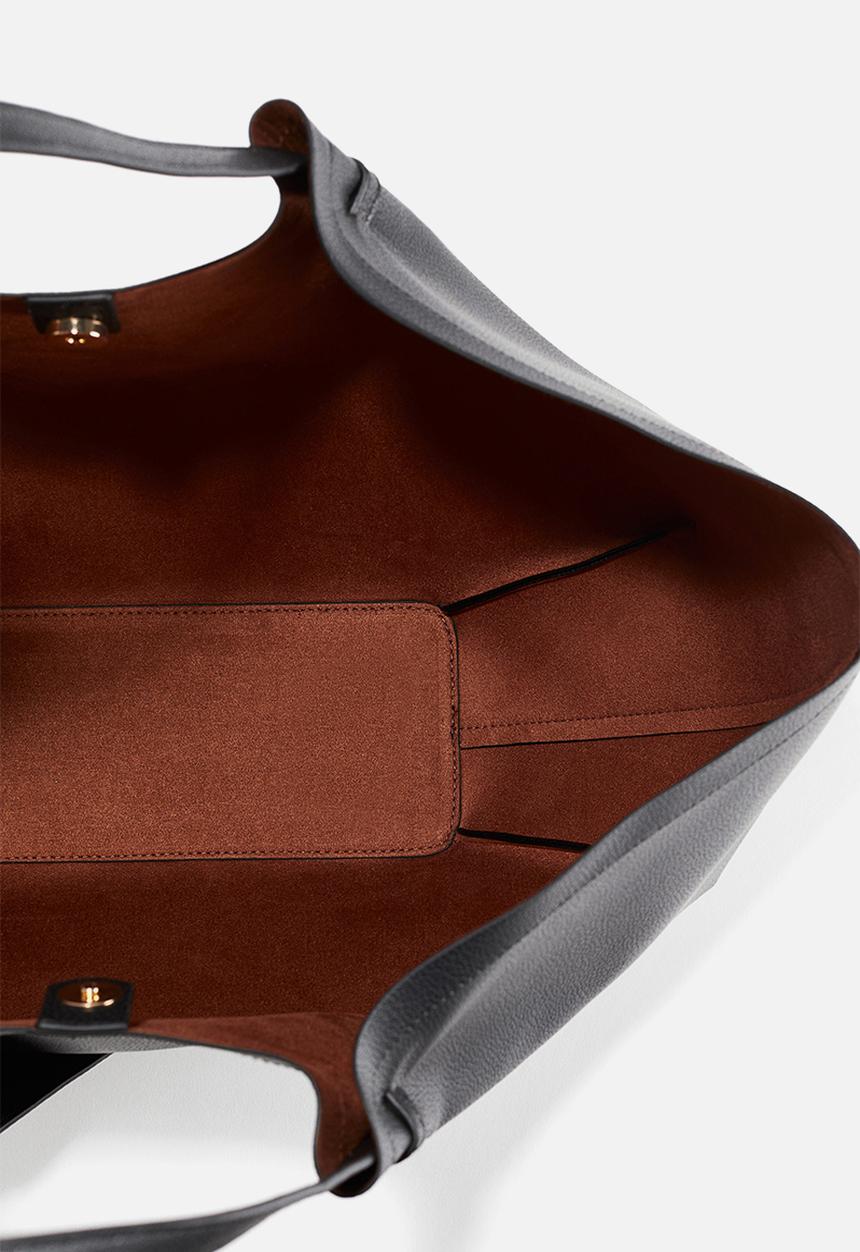 H&M - Shopper with pouch - black