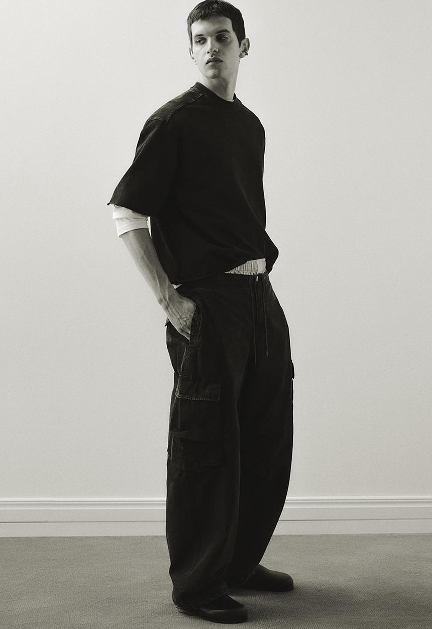 H&M - Loose fit washed cargo trousers - black