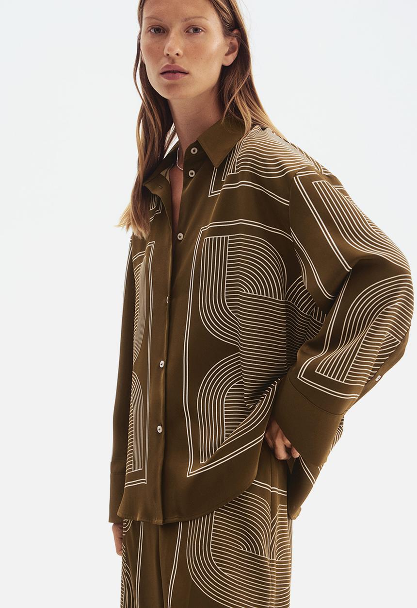 H&M - Oversized twill shirt - dark khaki green patterned 