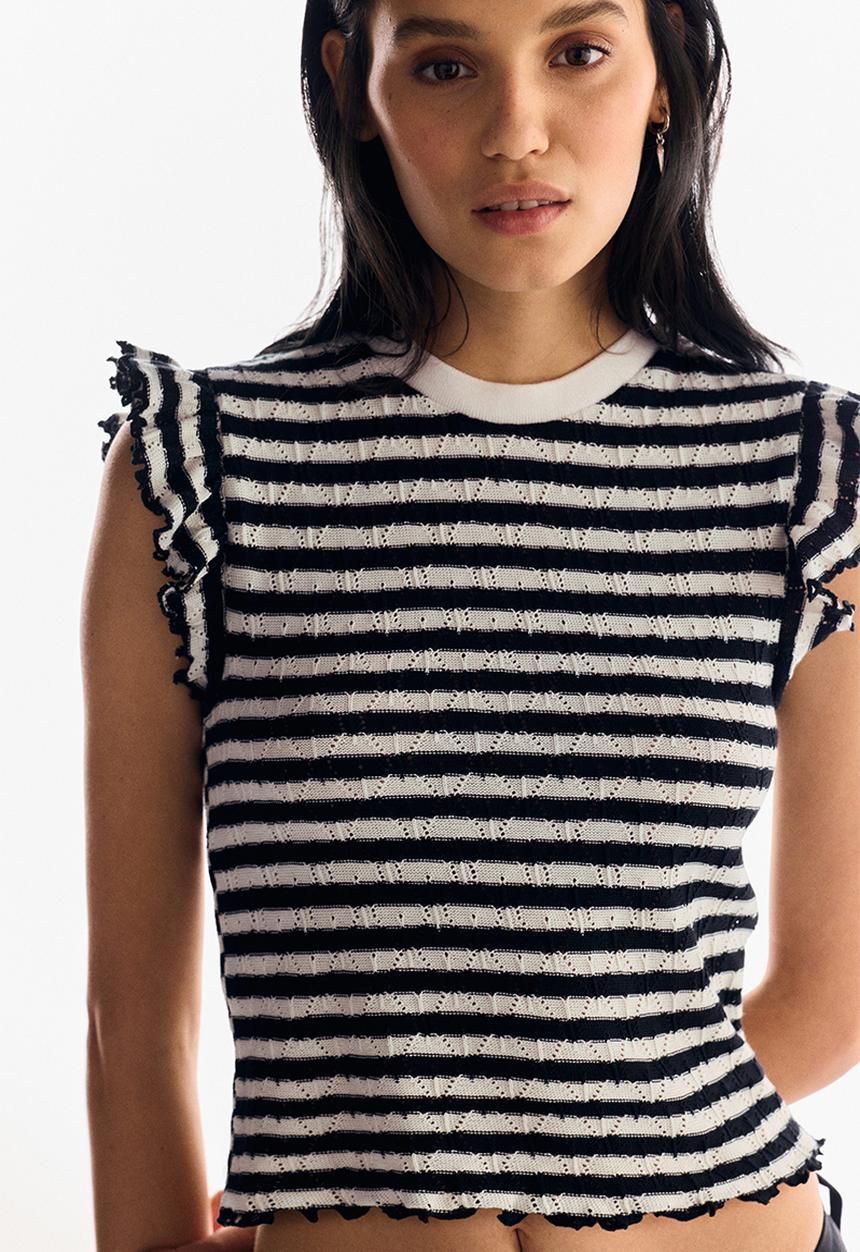 H&M - Flutter-sleeved top - white & black striped