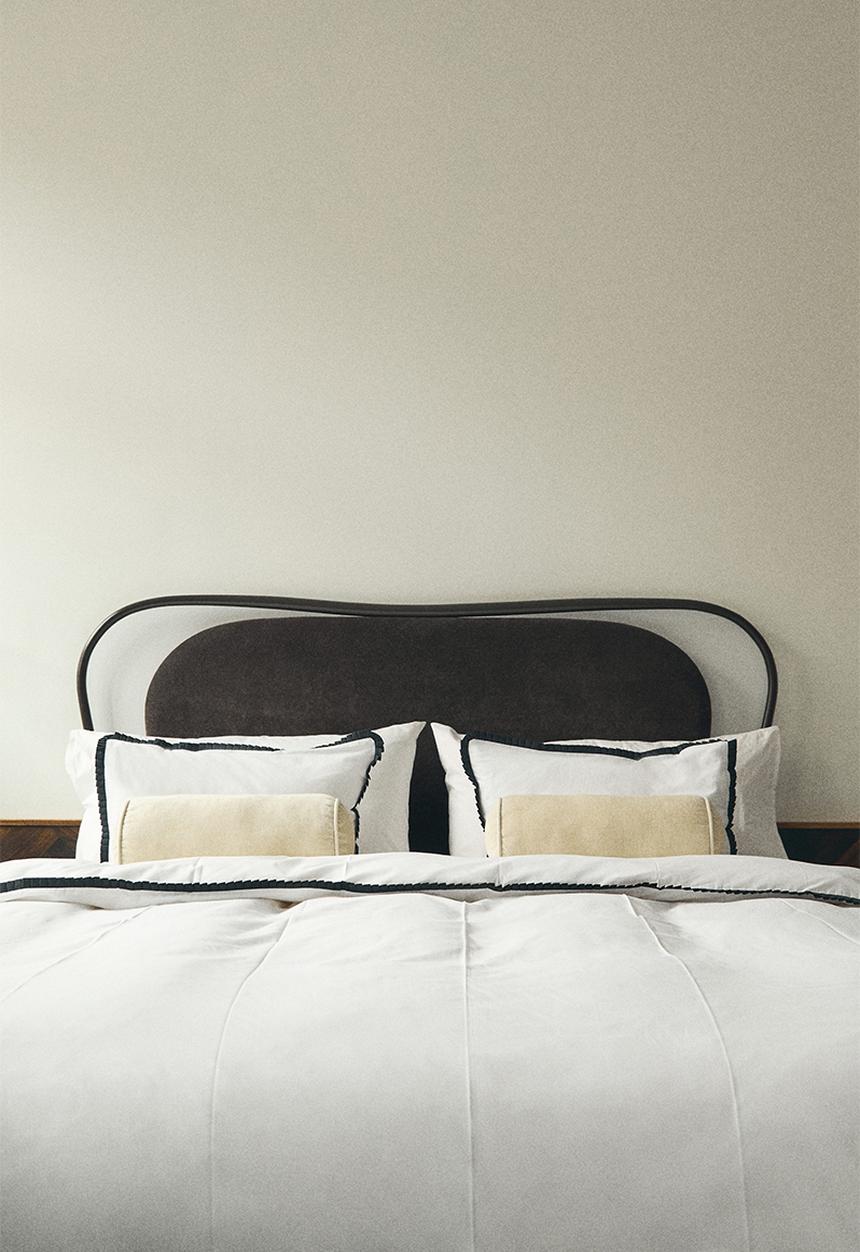 H&M - Pleated double/king duvet cover set - white