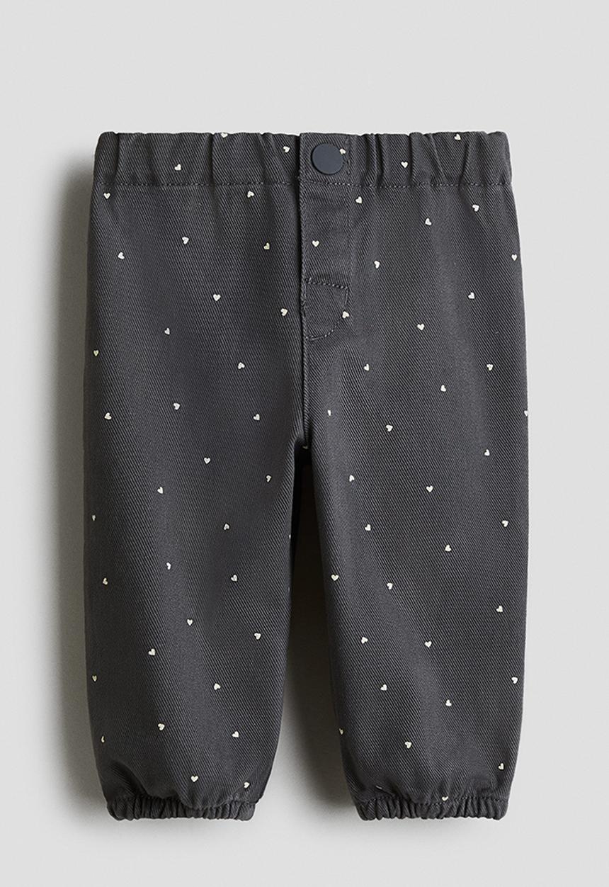 H&M - Printed cotton twill trousers - dark grey hearts