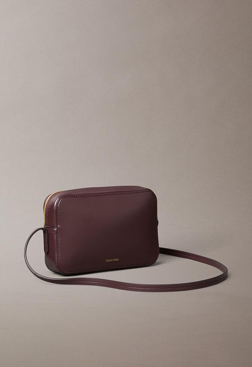 Calvin Klein - Ck Camera Bag- Fudge