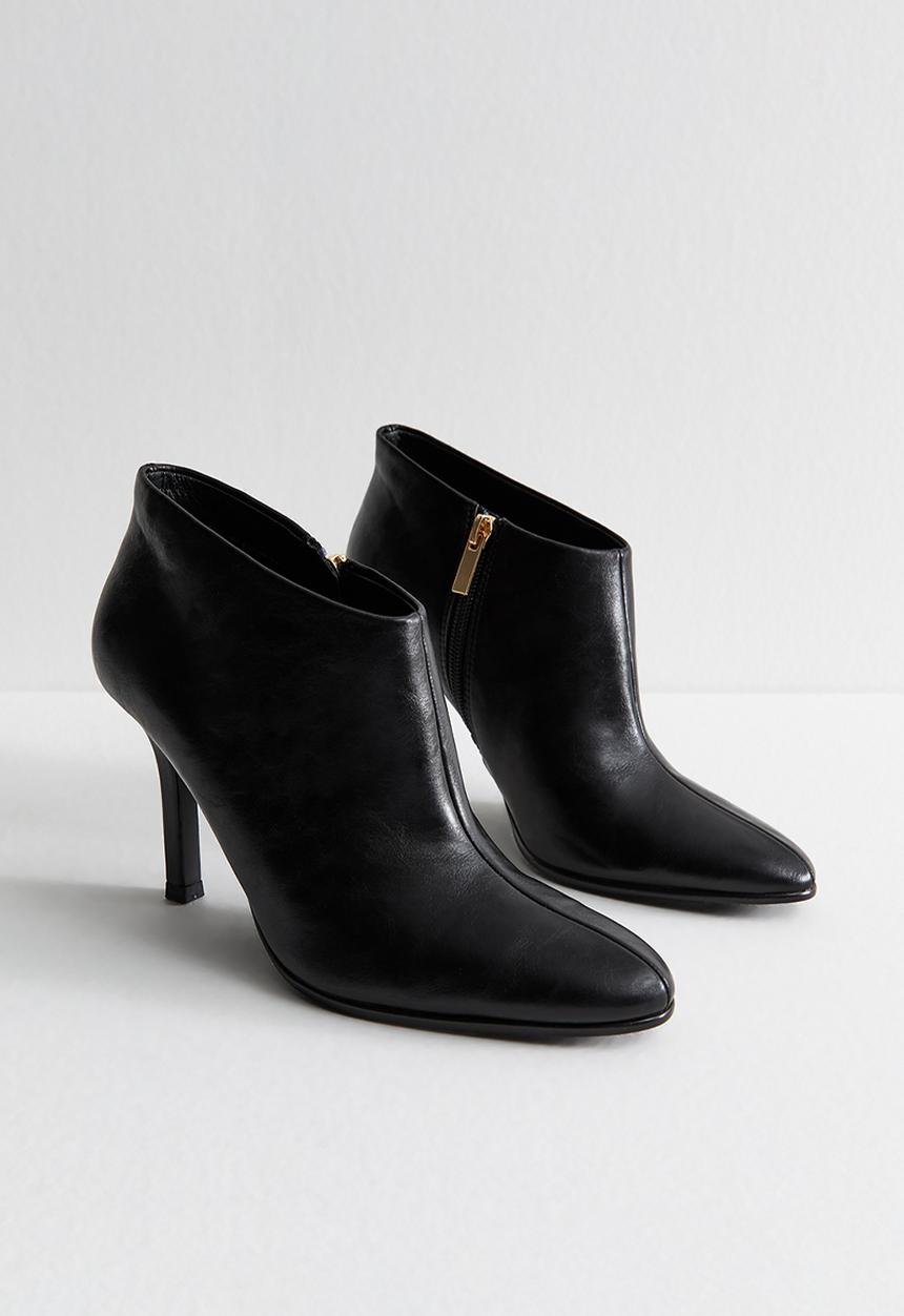New Look - Dolphin ankle boot - black