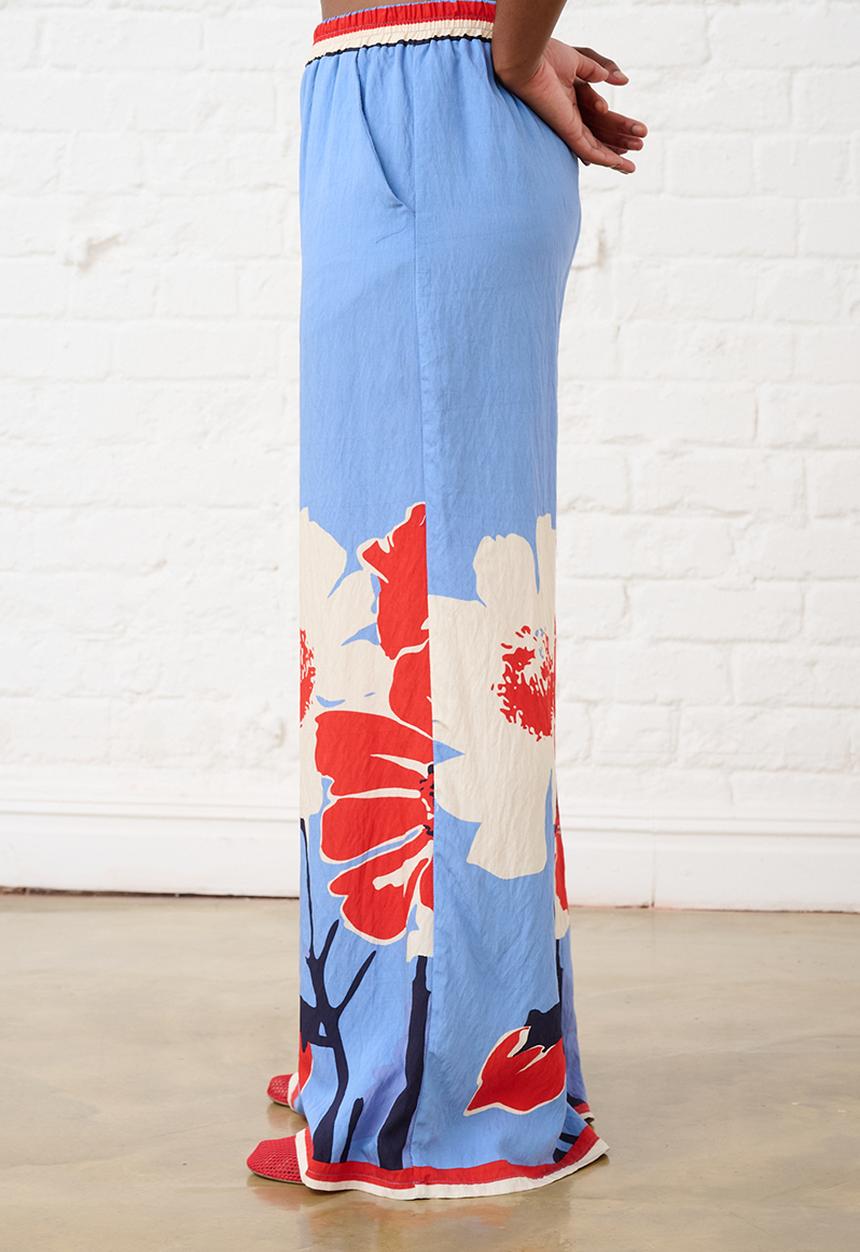 Me&B - Soft Printed Pants in Midnight Poppy - Blue