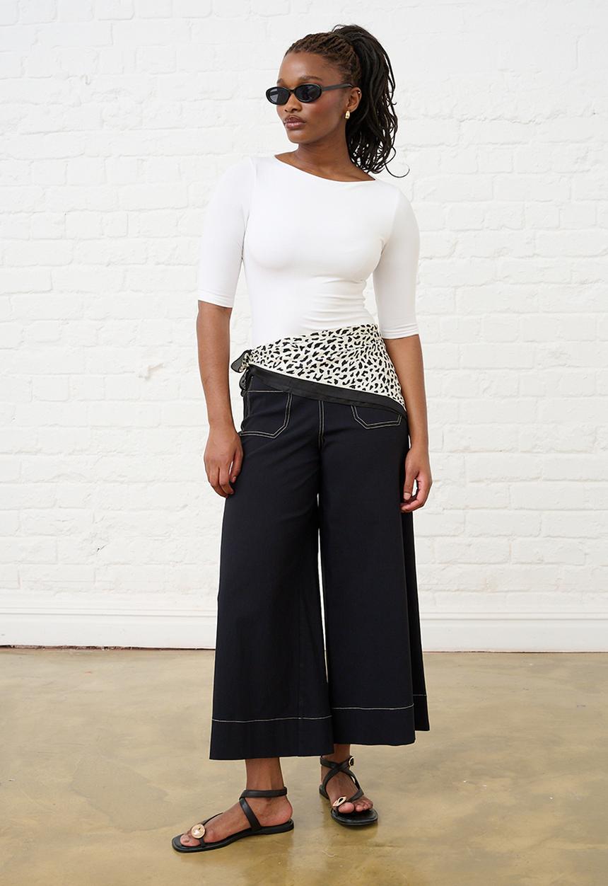Me&B - Boat Neck Essential Top - Milk