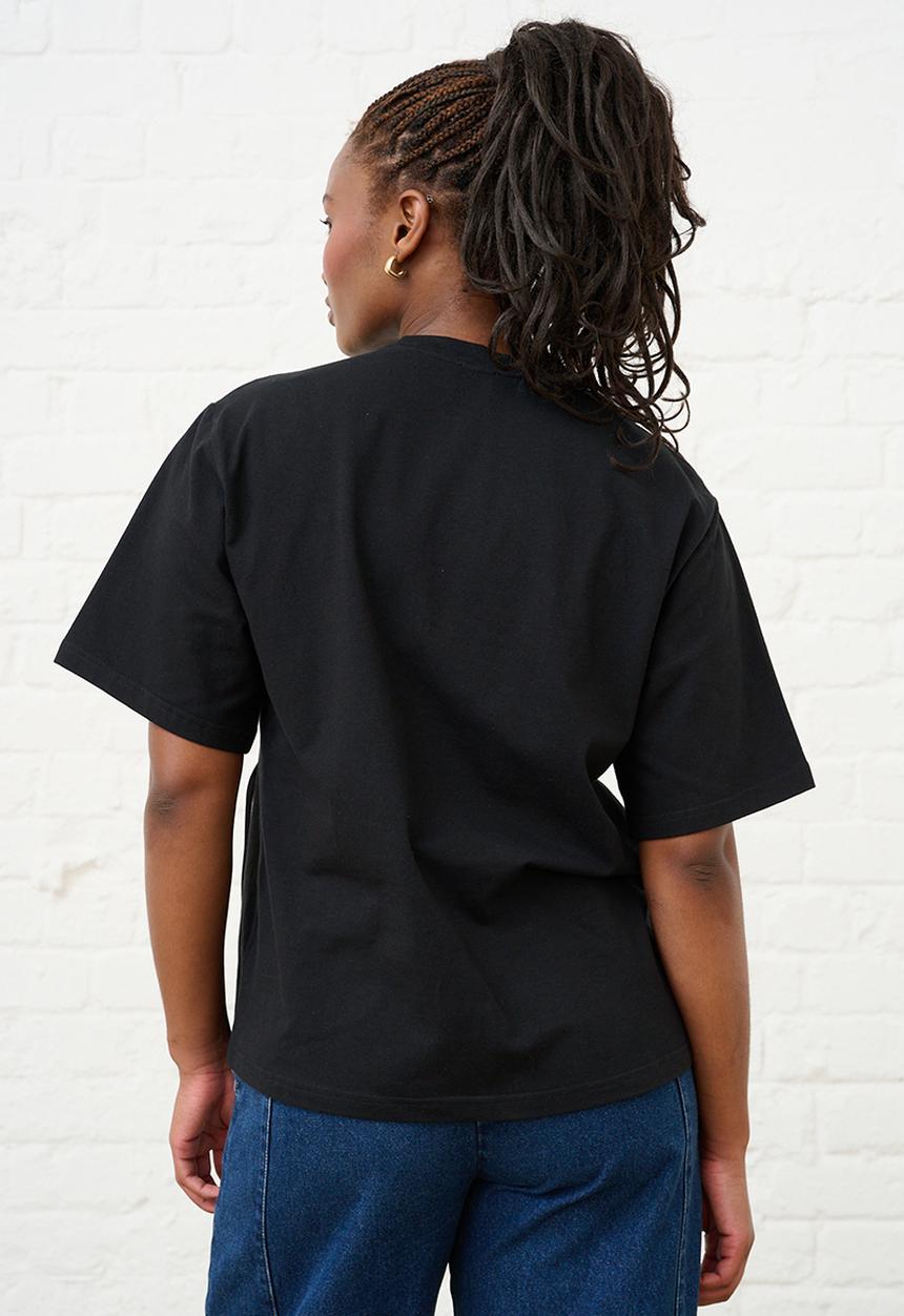 Me&B - Ultimate Tee with 3D Flowers - Black