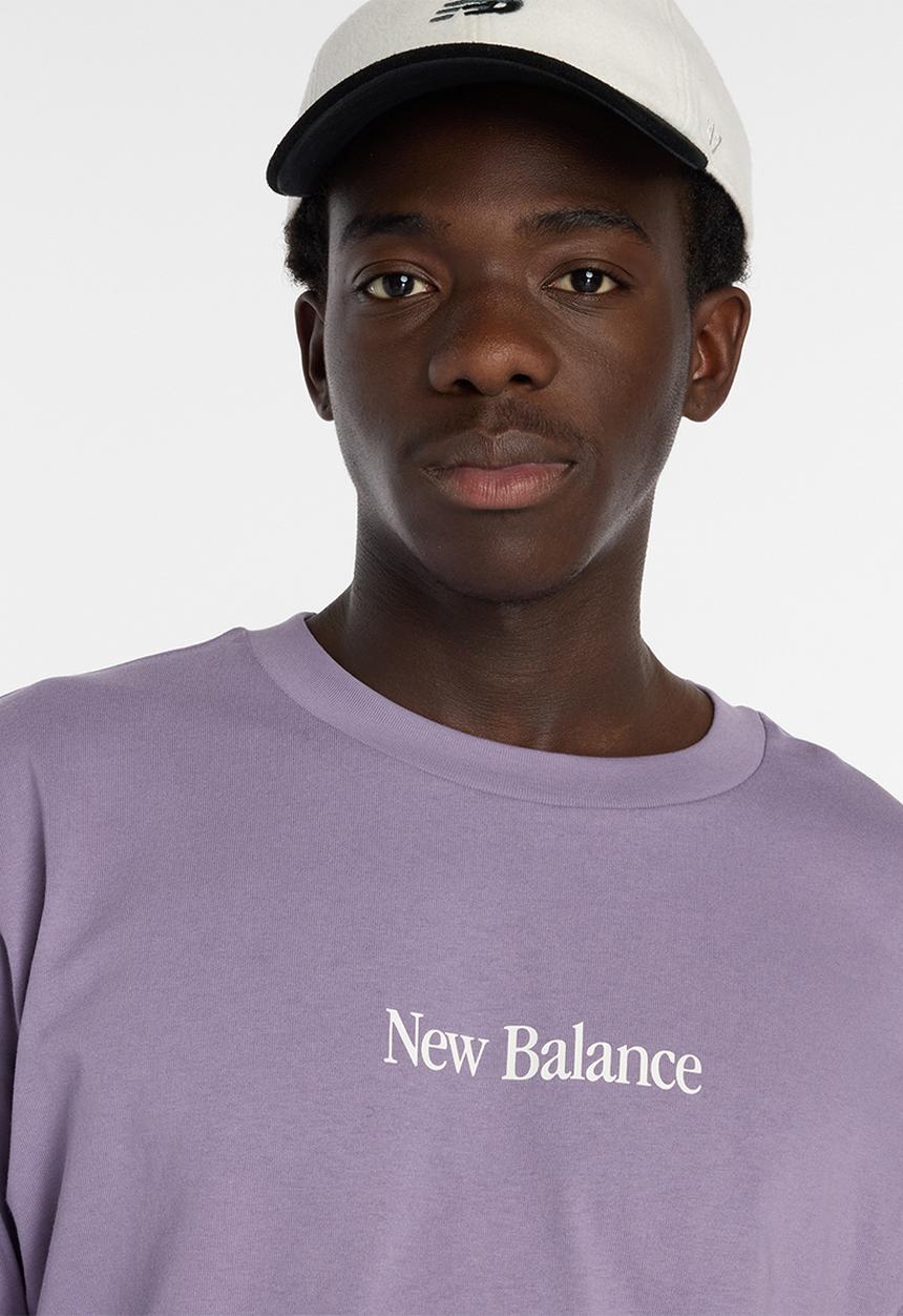 New Balance  - NB Athletics Celebrated Icons N Collage Tee - Purple
