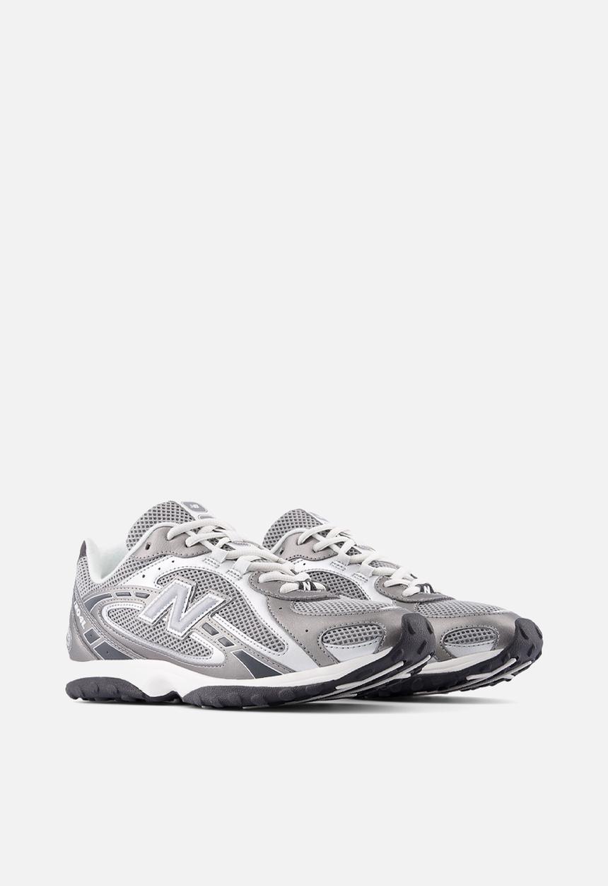 New Balance  - 204L