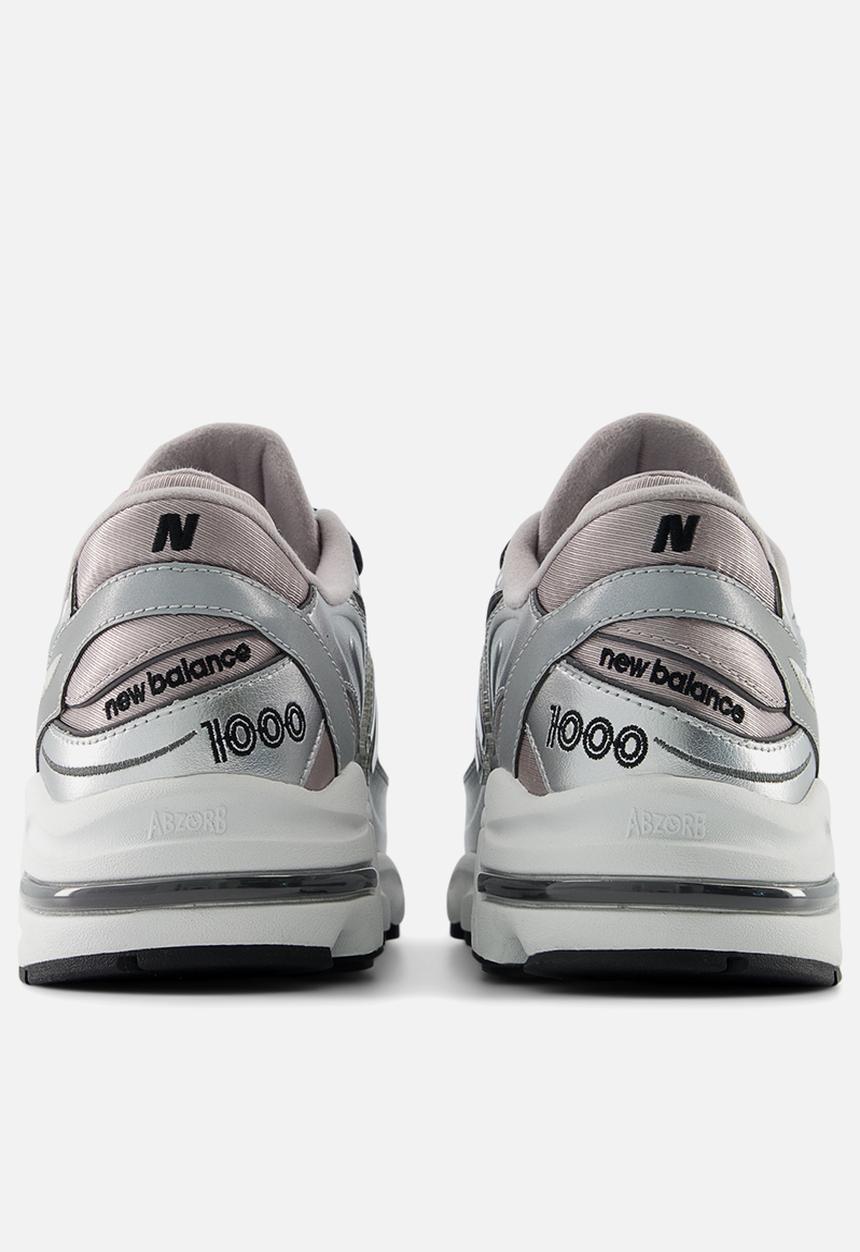 New Balance  - U1000 v1