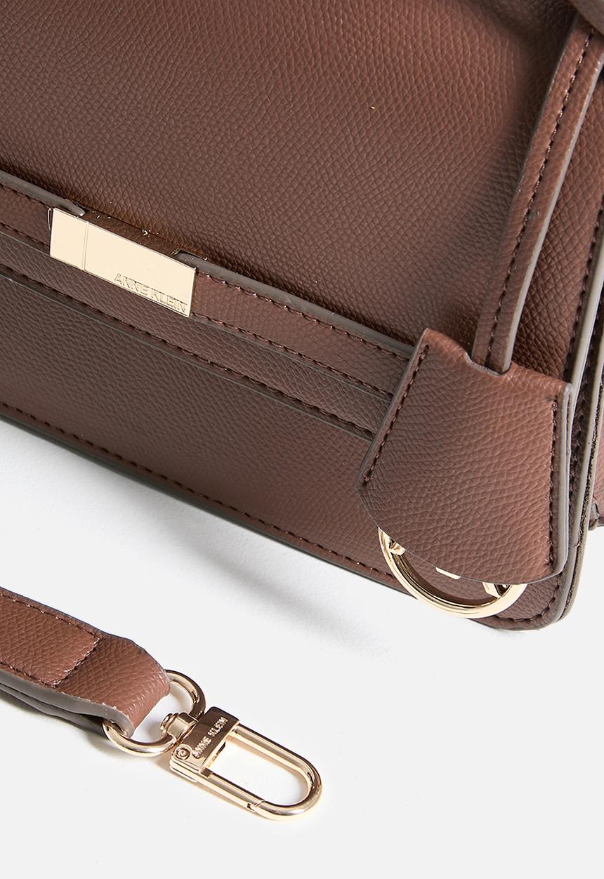 su　BAG STRAP(ブラウン) Crossbody bag - dark brown - 1289654001
